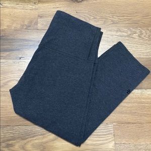 Lululemon wonder under